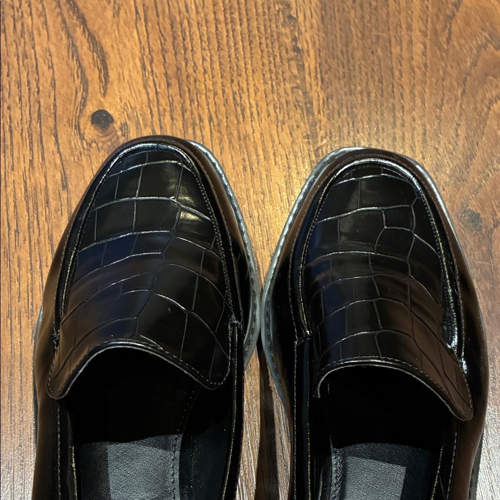 DV by Dolce Vita Shiny Black Croc-Embossed Loafers - Picture 5 of 7